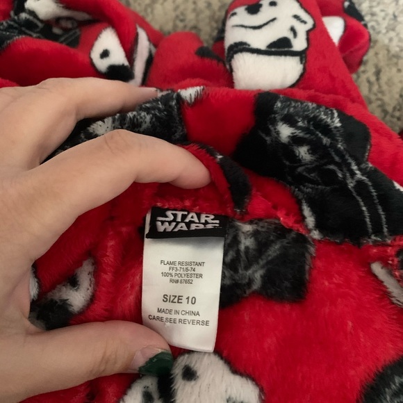 Robe - Picture 4 of 4